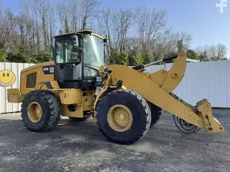 Chargeuse sur pneus 2015 Caterpillar 938M (2)