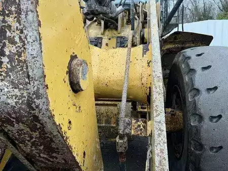 Pyöräkuormaajat 2012 Caterpillar 950K (17)