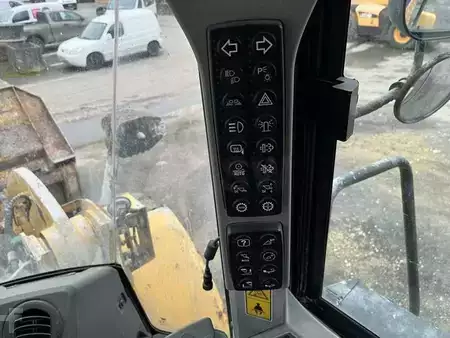 Pyöräkuormaajat 2012 Caterpillar 950K (47)