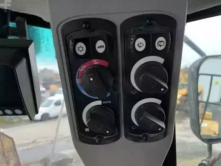 Pyöräkuormaajat 2012 Caterpillar 950K (48)