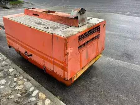 Miscelaneo 1995 Atlas Copco XAS55DD (4)