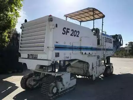 Kylmä leikkuri 1995 Bitelli SF202 (4)