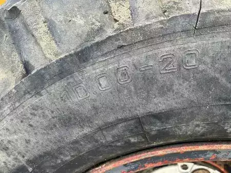 Mobilbagger 1982 Poclain P60 (29)