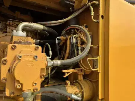 Kettenbagger 2000 Liebherr R924HDSL LITRONIC (36)