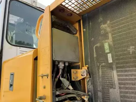 Kettenbagger 2000 Liebherr R924HDSL LITRONIC (40)