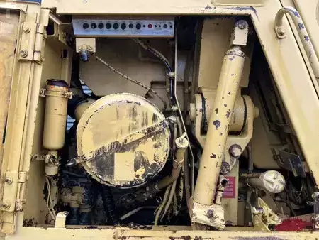 Chargeuse sur chenilles 1982 Caterpillar 953 (26)