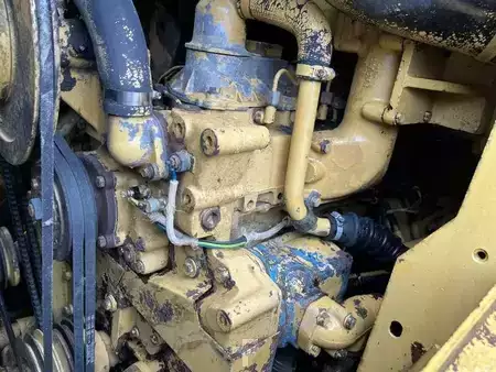 Chargeuse sur chenilles 1982 Caterpillar 953 (32)