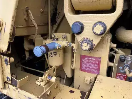 Chargeuse sur chenilles 1982 Caterpillar 953 (38)