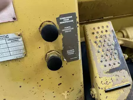 Chargeuse sur chenilles 1982 Caterpillar 953 (43)