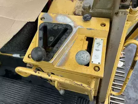 Chargeuse sur chenilles 1982 Caterpillar 953 (44)