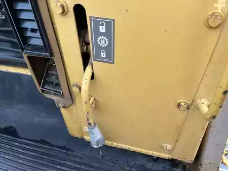 Chargeuse sur chenilles 1982 Caterpillar 953 (45)