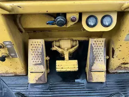 Chargeuse sur chenilles 1982 Caterpillar 953 (47)