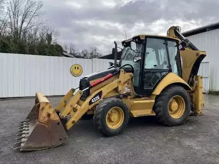 Altri 2011 Caterpillar 432E (1)