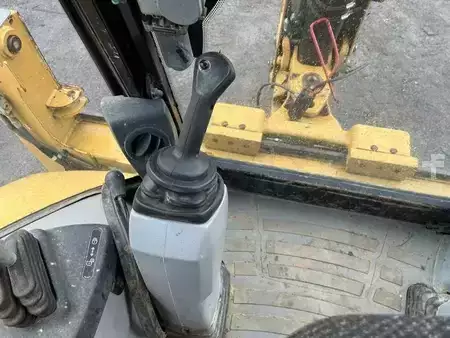 Altri 2011 Caterpillar 432E (40)