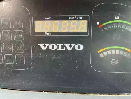 Egyéb 2010 Volvo L30B-Z/X (39)