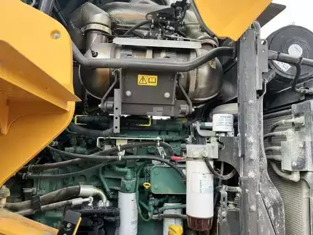 Wielladers 2020 Volvo L90H (36)