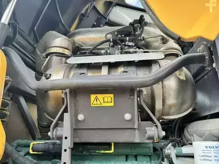 Wielladers 2020 Volvo L90H (39)
