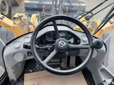 Wielladers 2020 Volvo L90H (48)