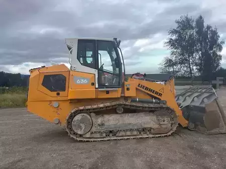 Cargadoras sobre orugas 2023 Liebherr LR636 (2)