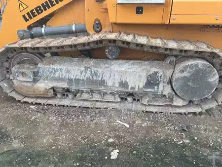 Cargadoras sobre orugas 2023 Liebherr LR636 (7)