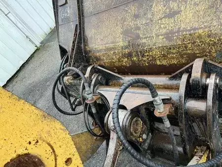 Pyöräkuormaajat 2012 Caterpillar 950K (13)