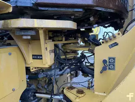 Pyöräkuormaajat 2012 Caterpillar 950K (26)