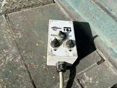 Altri 2009 POWERSCREEN POWERTRACK 800 (30)