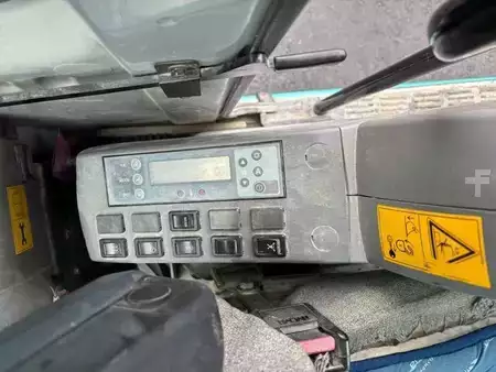 Excavadoras de cadenas 2000 Kobelco SK210NLC-6 (46)