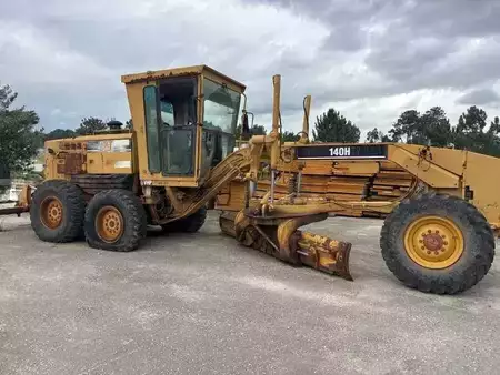 Równiarki 1999 Caterpillar 140H (4)