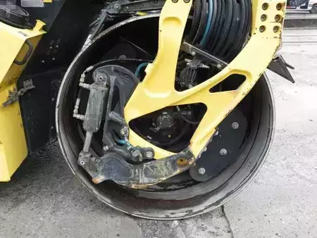 Tandemjyrät  2012 BOMAG BW174AP-4 AM II (6)