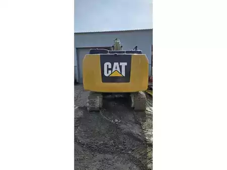 Beltegraver 2017 Caterpillar 323F (5)