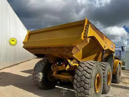 Articulated Dump Trucks 2021 Caterpillar 740GC (4)
