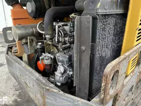 Mini pelle 2000 Volvo EB12 (32)