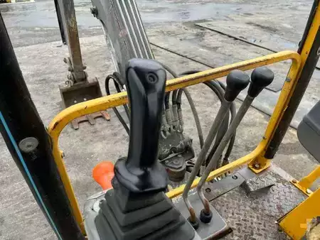 Mini pelle 2000 Volvo EB12 (39)