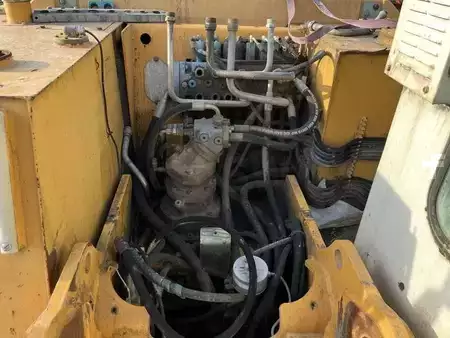 Mobilbagger 2000 Liebherr A316 - POUR PIECES (33)