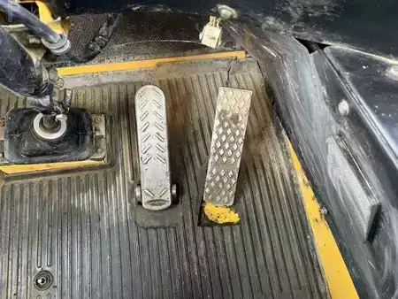 Tombereau articulé 1989 Volvo A35 6X6 (40)