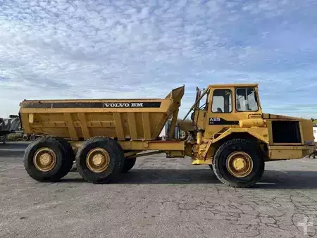 Artikulerte dumpere 1989 Volvo A25 6X4 (7)