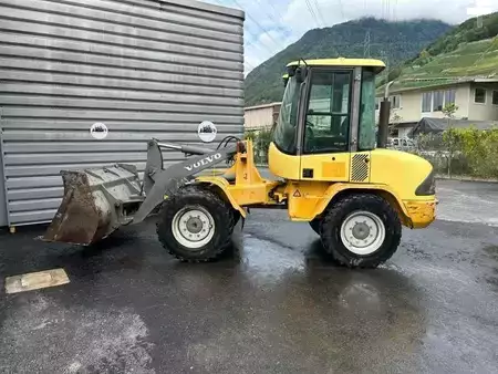 Autres 1999 Volvo L30Z (11)