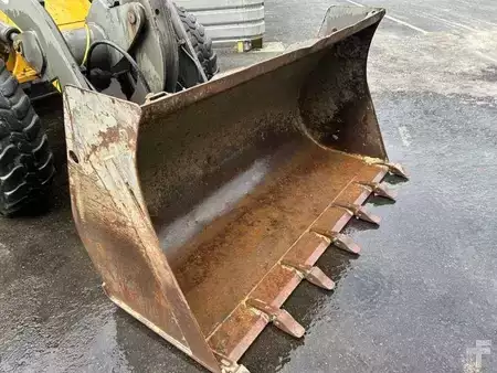 Autres 1999 Volvo L30Z (23)