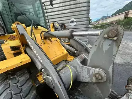 Autres 1999 Volvo L30Z (37)