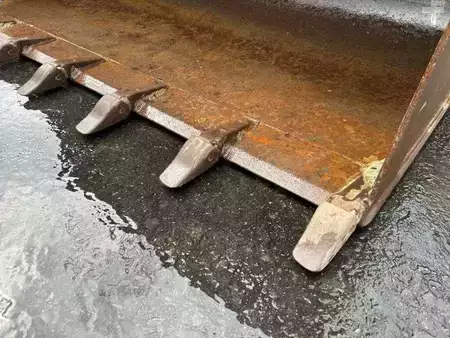 Autres 1999 Volvo L30Z (49)