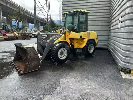 Autres 1999 Volvo L30Z (6)