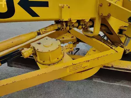 Grader 1984 Mbu G6 (13)