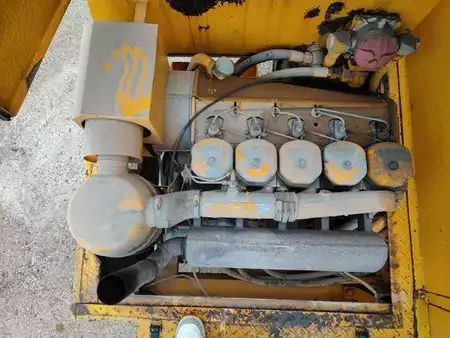 Grader 1984 Mbu G6 (23)