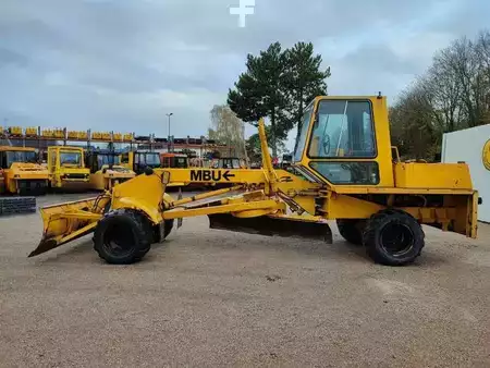 Grader 1984 Mbu G6 (4)