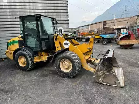 Sonstige 2010 Caterpillar 906H (1)