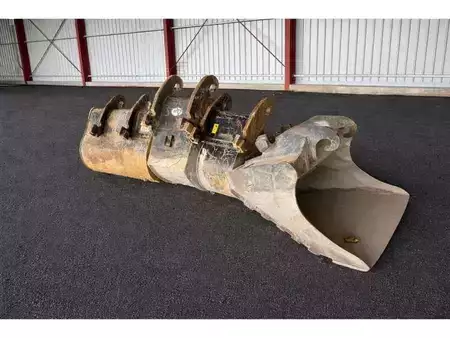 Pelle sur pneus 2019 Caterpillar M314 (9)