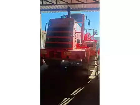 Pyöräkuormaajat 1998 Fiat-Hitachi W270 (6)