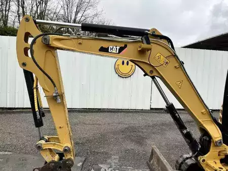 Mini pelle 2016 Caterpillar 302.7DCR (11)