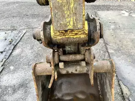 Mini pelle 2016 Caterpillar 302.7DCR (14)